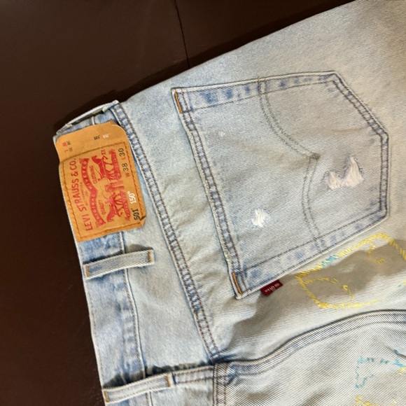 Levi's 501 custom worn look w/ patchwork size 38x30 no flaws. - Picture 6 of 7
